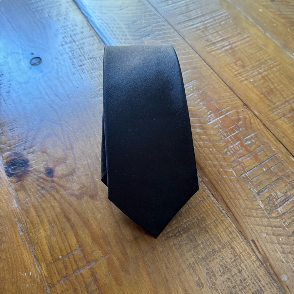 Michael Kors black silk neck tie